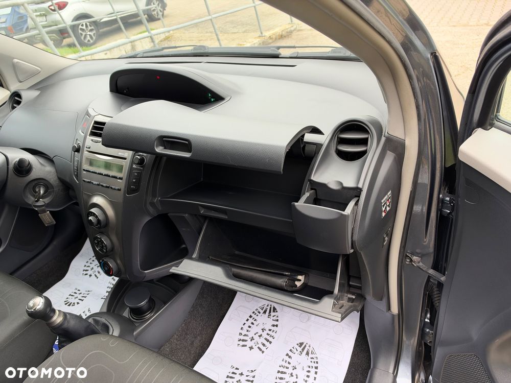 Toyota Yaris - 20