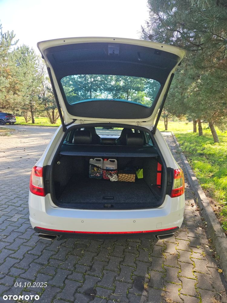 Skoda Octavia 2.0 TDI RS DSG - 13