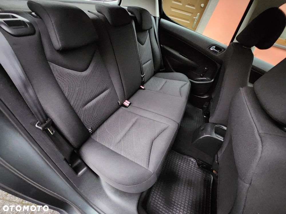 Peugeot 308 - 6