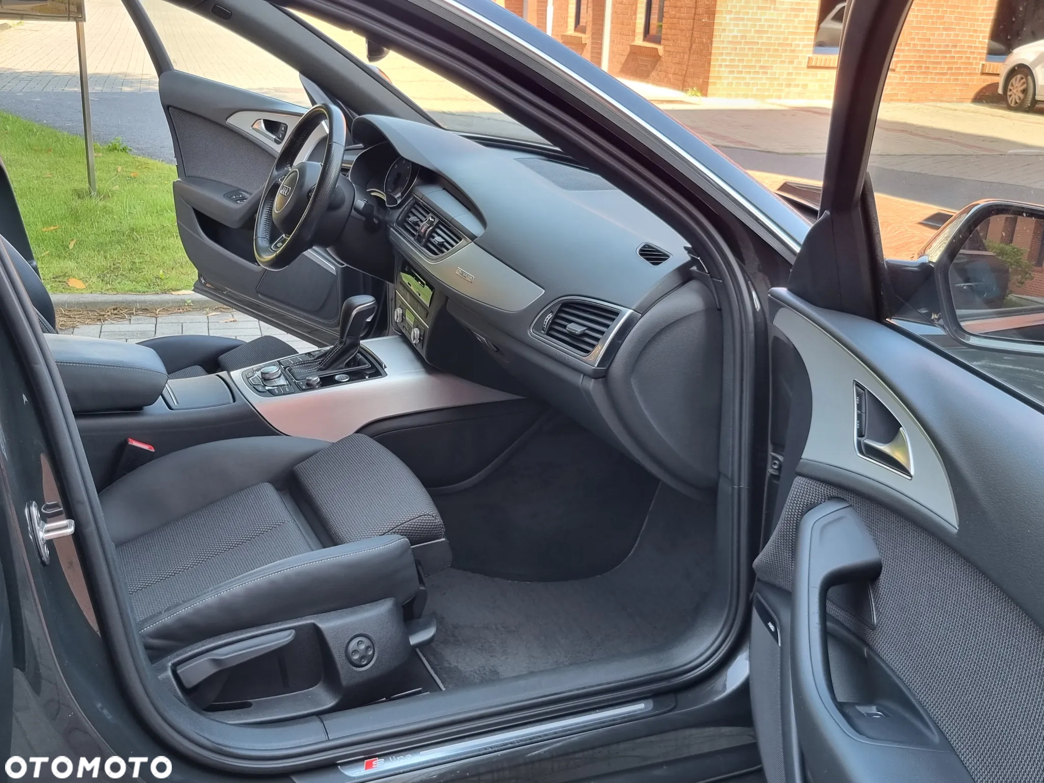 Audi A6 Avant 3.0 TDI quattro S tronic - 23