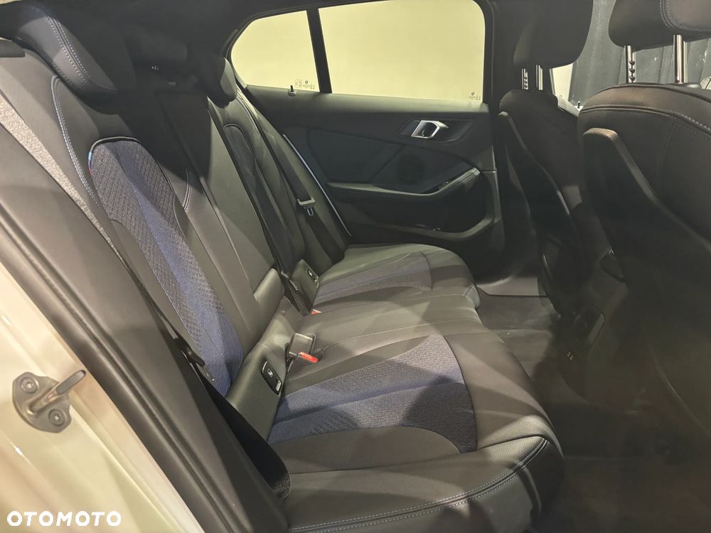 BMW Seria 1 118i M Sport - 19