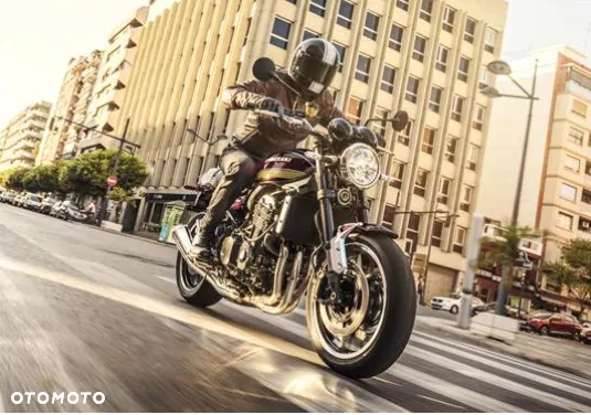 Kawasaki Z 900 RS - 6