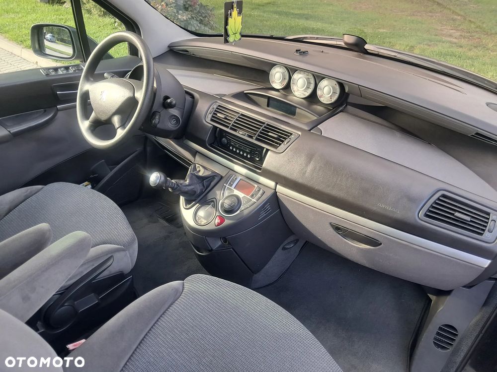 Peugeot 807 - 13