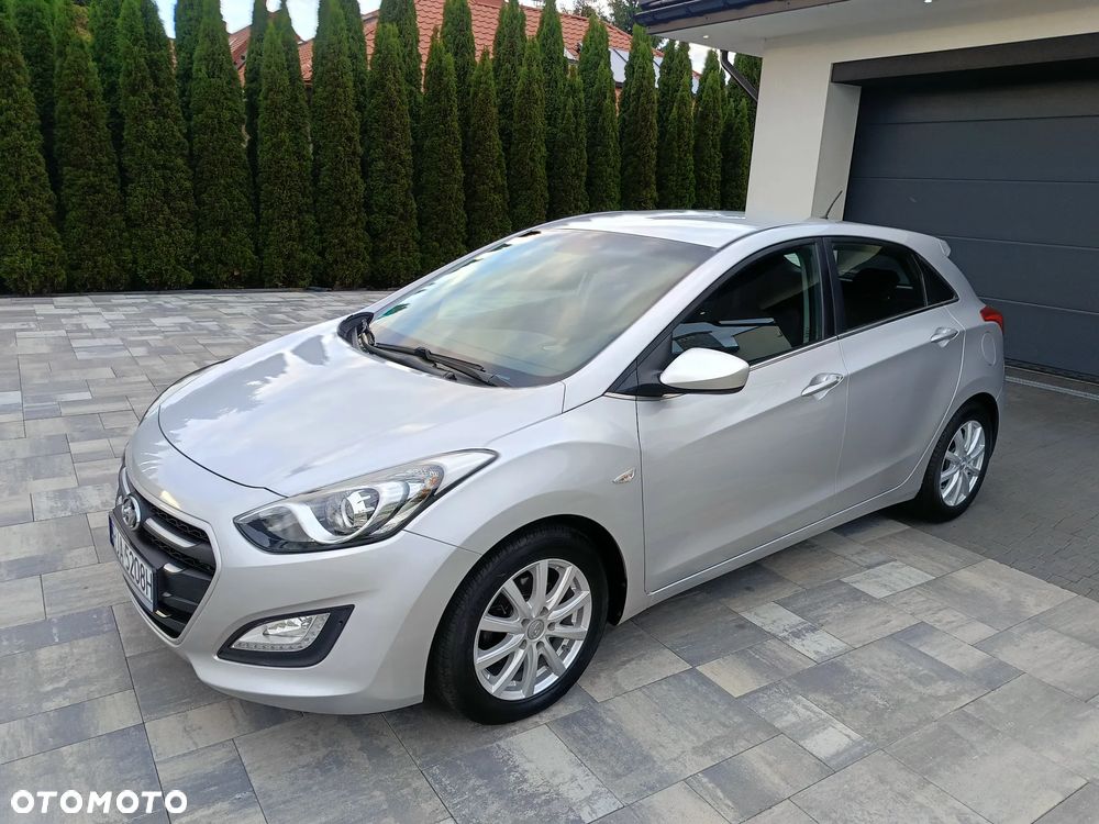 Hyundai i30 blue 1.6 CRDi YES Silver - 9