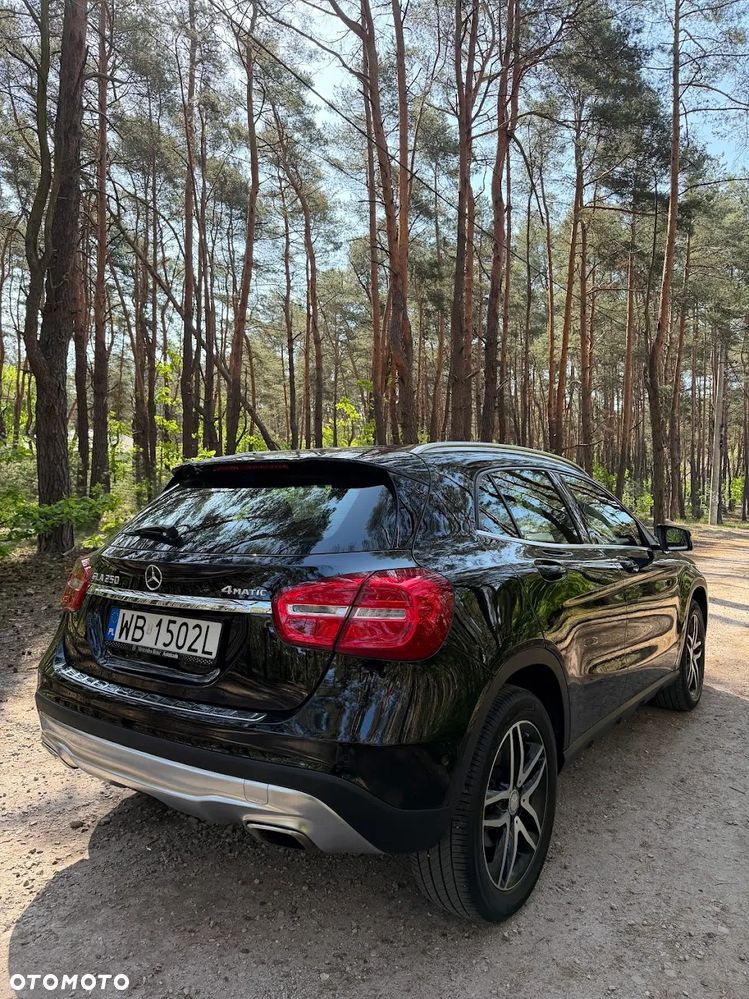 Mercedes-Benz GLA 250 4-Matic - 3