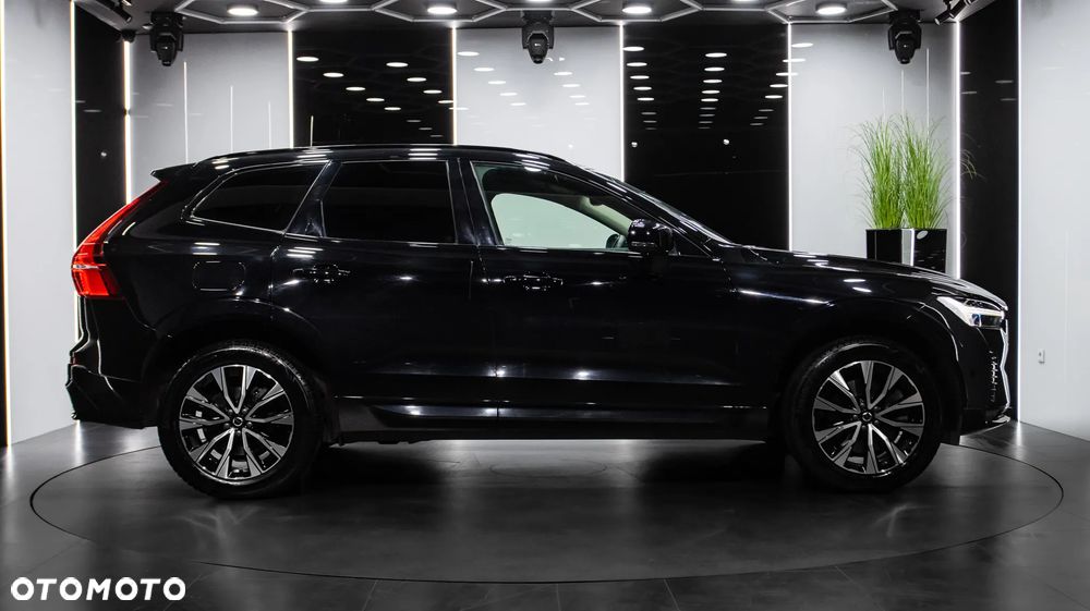 Volvo XC 60 B4 D AWD Plus Dark - 8