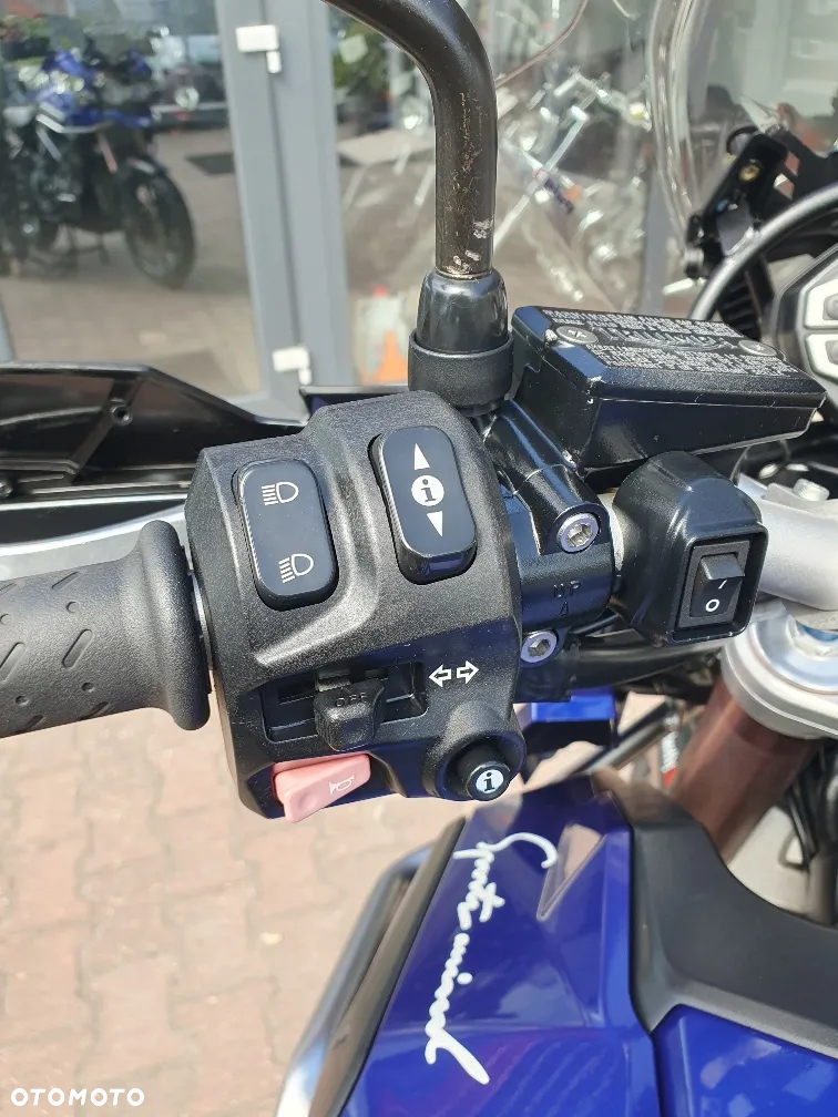 Triumph Tiger - 12