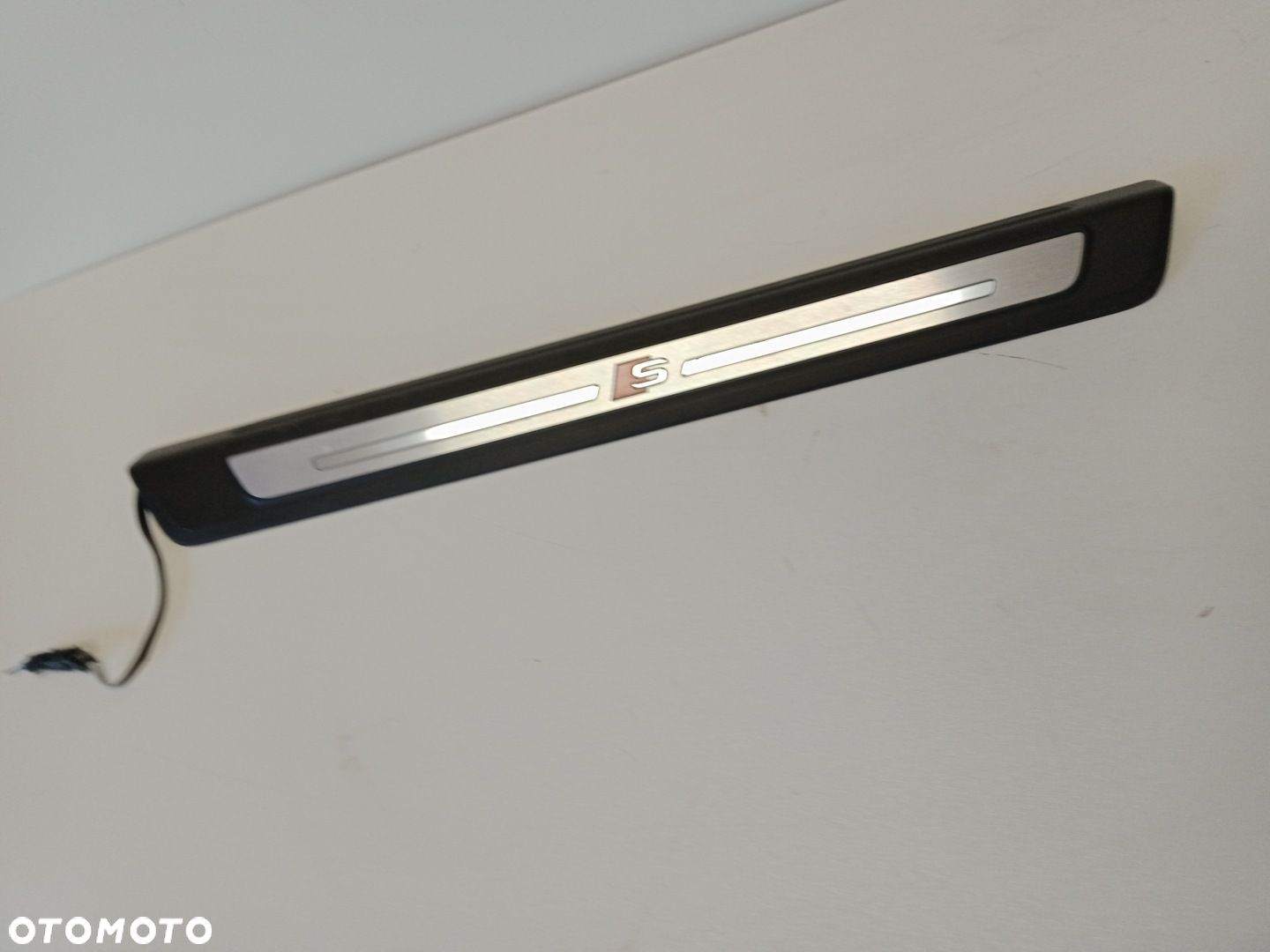 AUDI Q5 LISTWA PROGOWA LEWA PRZÓD 80A947418C - 1