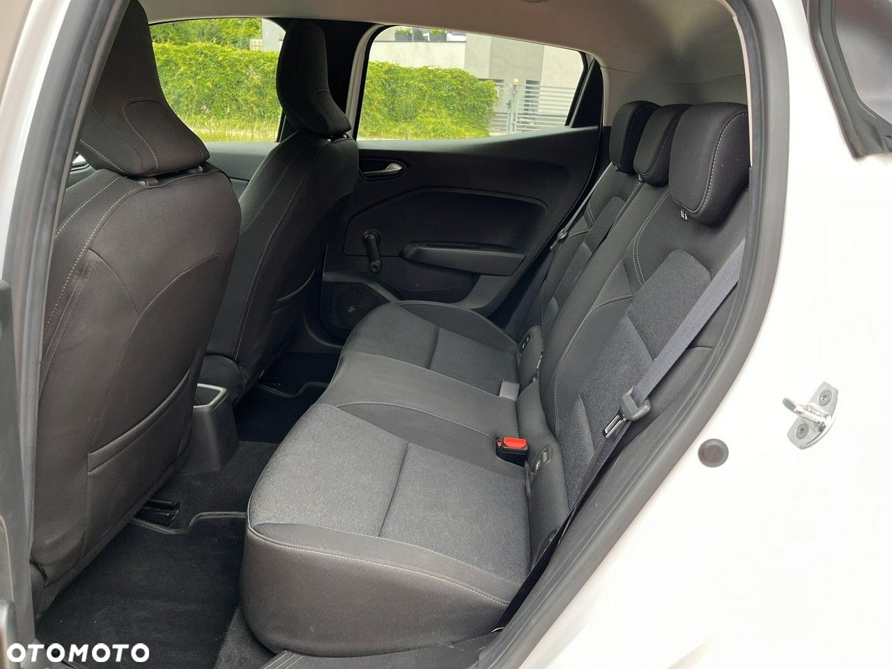 Renault Clio - 24
