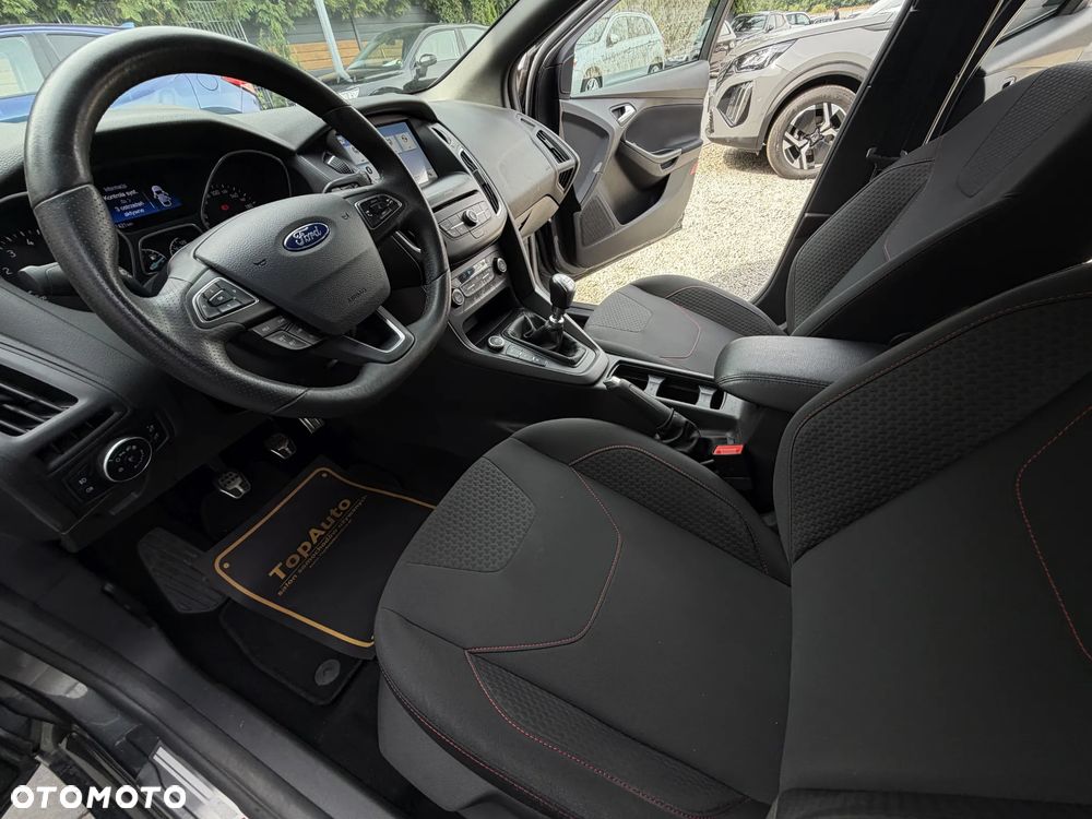 Ford Focus 1.5 EcoBoost STart-Stopp-System ST-LINE - 18