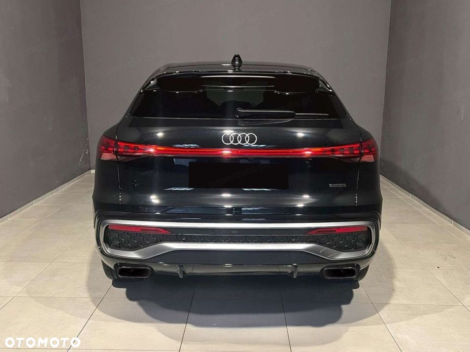 Audi Q5 Sportback - 3