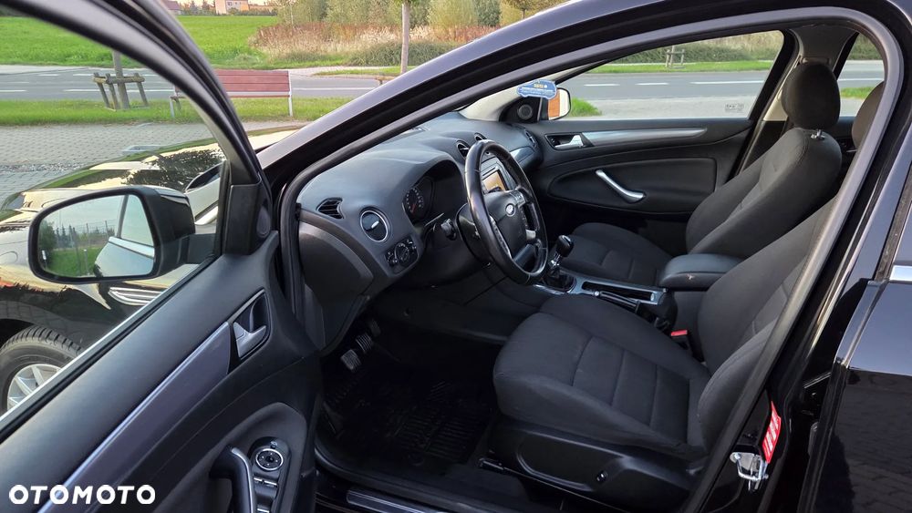 Ford Mondeo 2.0 TDCI Titanium - 20