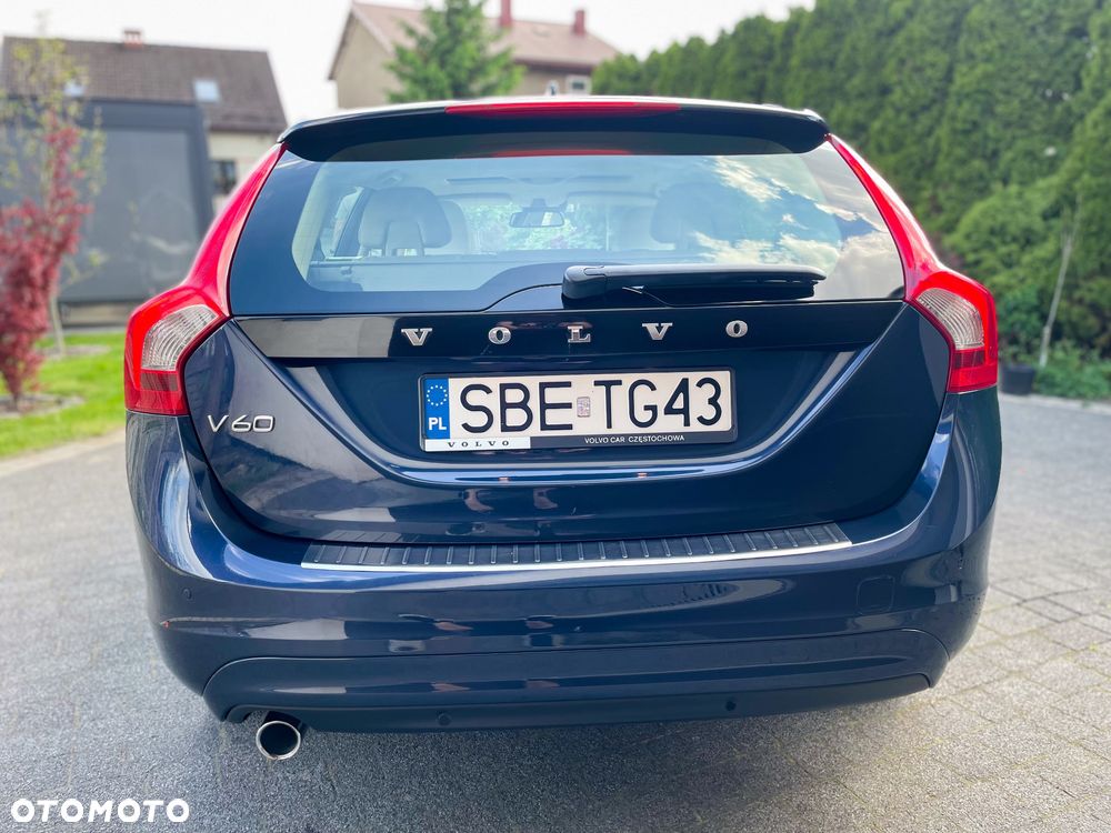 Volvo V60 D3 Momentum - 6