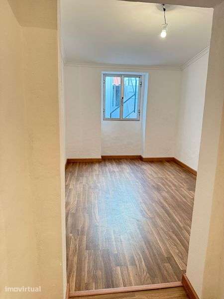 Moradia T1 renovada - Grande imagem: 5/12