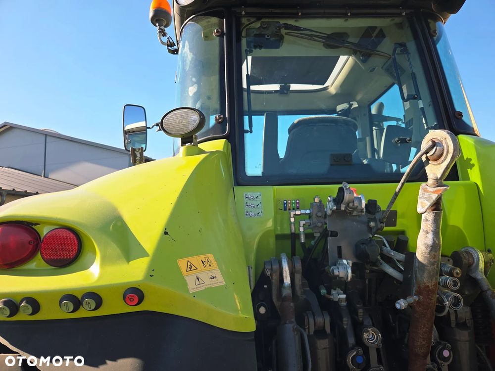 Claas ARION 640 630 650 530 540 550 ARES 697 730 - 12