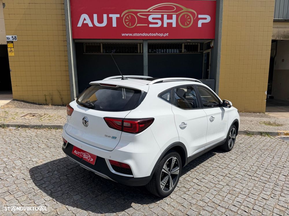 MG ZS - 13