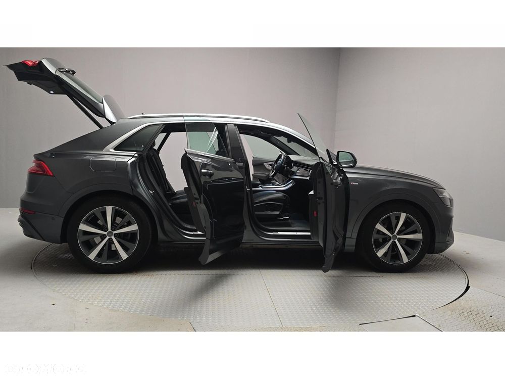 Audi Q8 - 13
