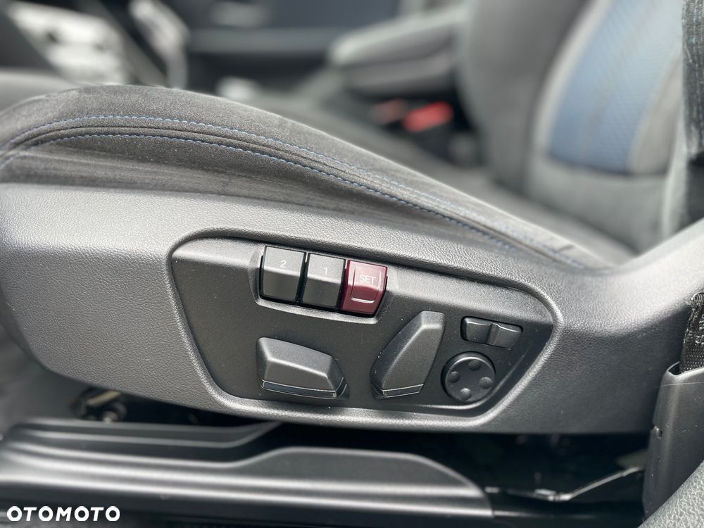 BMW Seria 2 218d GT M Sport - 31