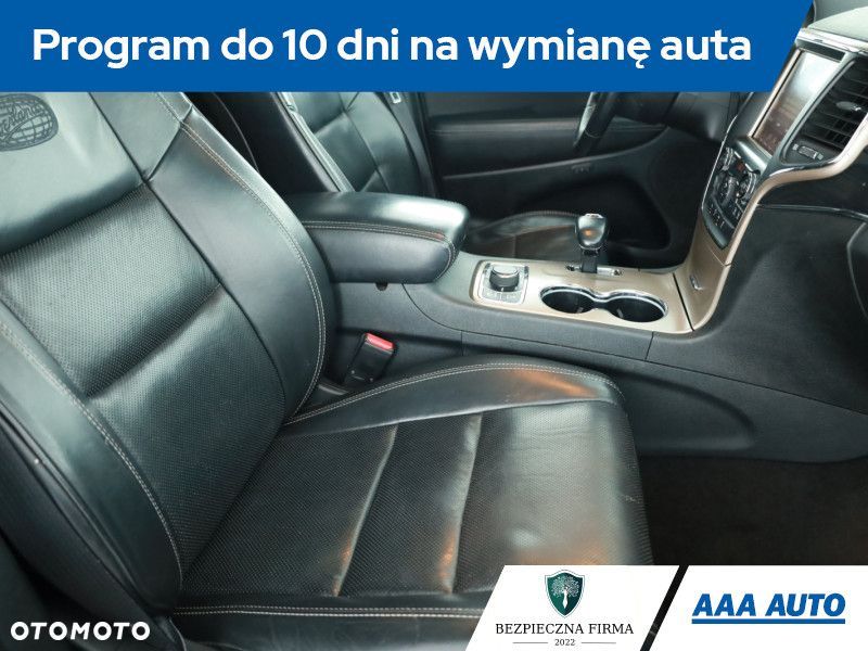 Jeep Grand Cherokee - 9