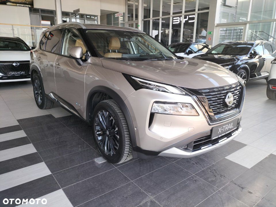 Nissan X-Trail - 4