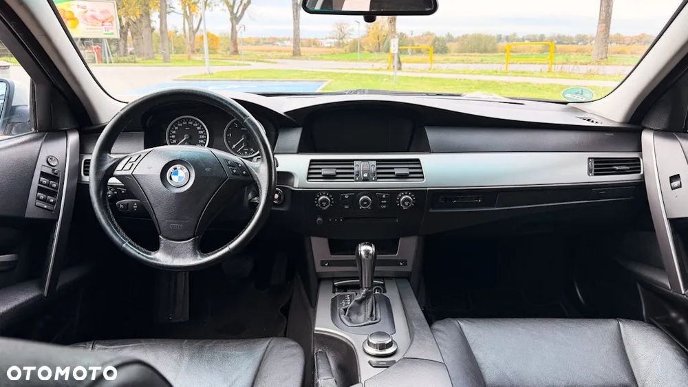 BMW 5 Series 2006 photo 4