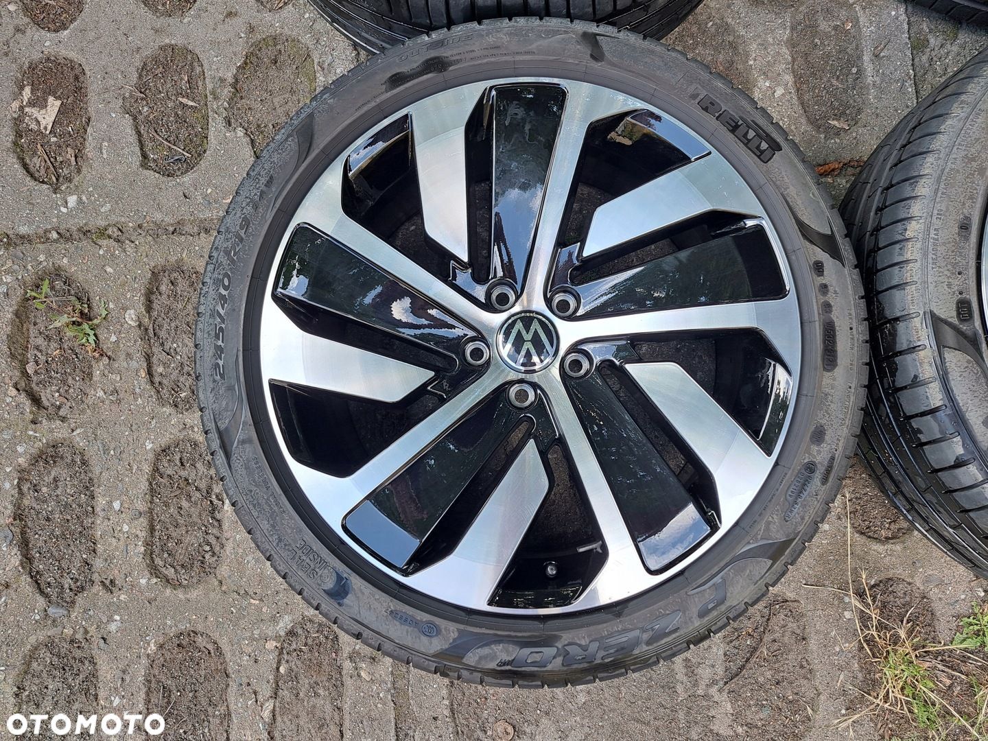 Oryg. VW Volkwagen PASSAT ARTEON 19 R-LINE 3G8 B8 - 1