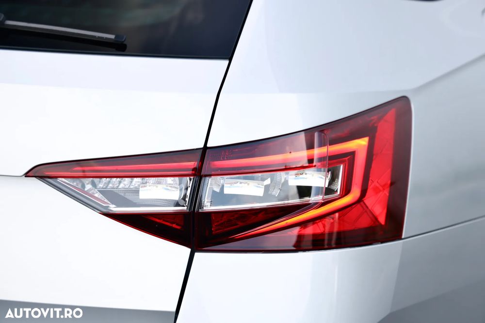 Skoda Superb 2.0 TDI DSG Sportline - 37