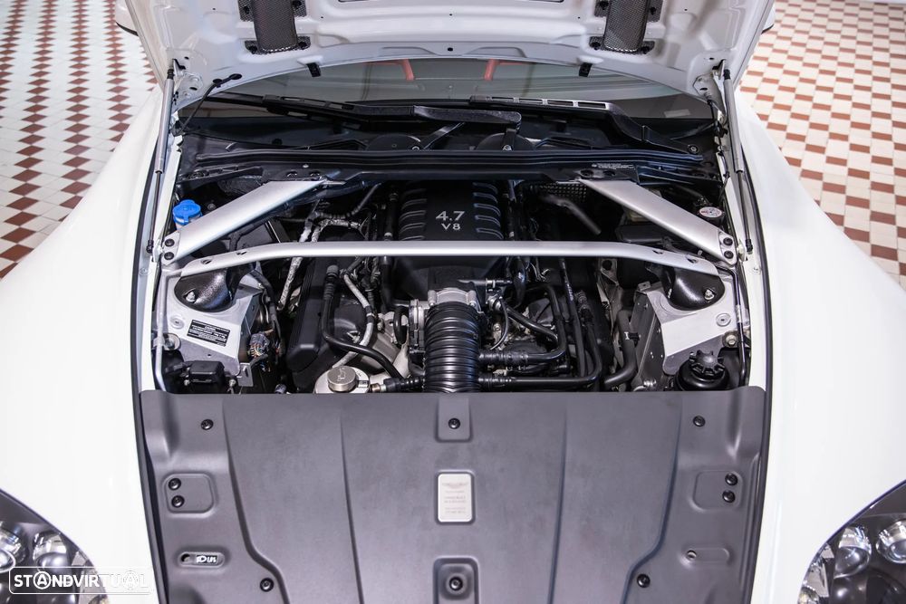 Aston Martin Vantage Coupe V8 S Sportshift - 32