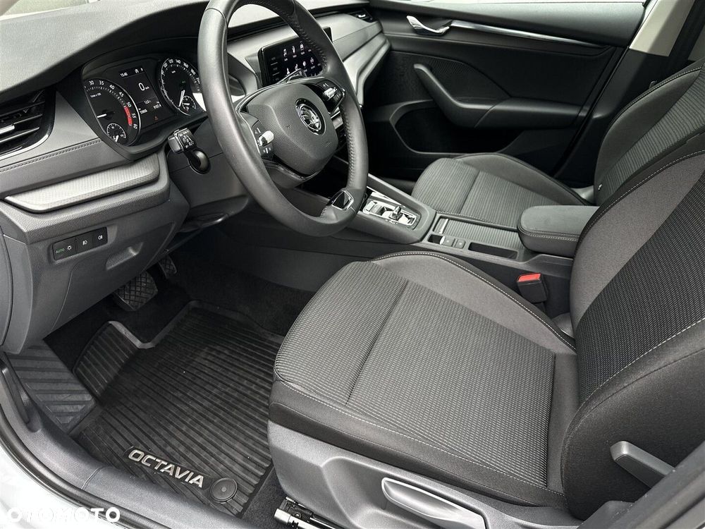 Skoda Octavia 2.0 TDI Ambition DSG - 12