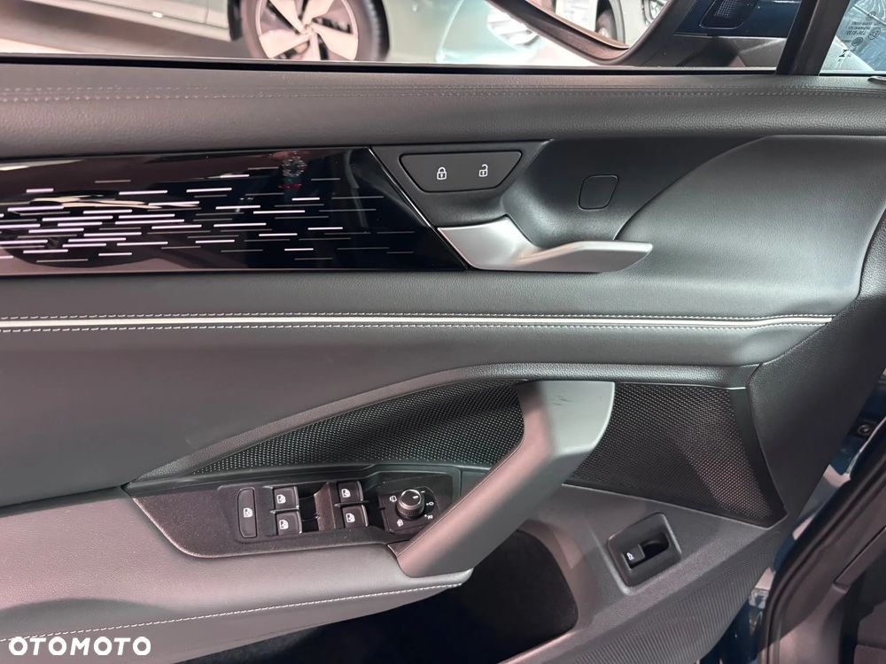 Volkswagen Tiguan 2.0 TDI Elegance DSG - 13