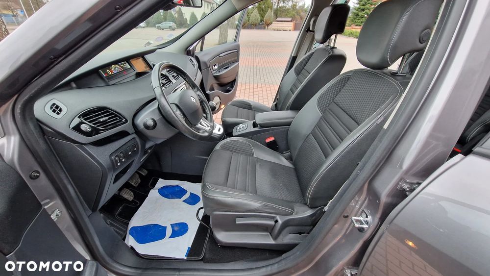 Renault Grand Scenic Gr 1.2 TCe Energy Bose Edition - 9