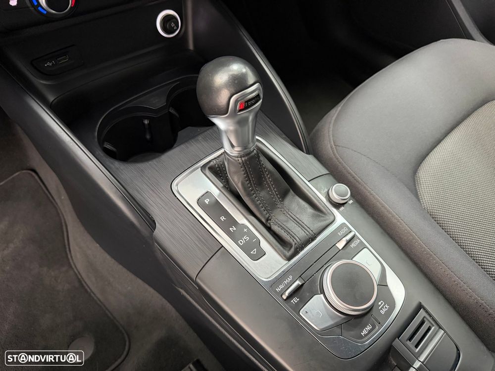 Audi A3 Sportback 30 TFSI Design S tronic - 9