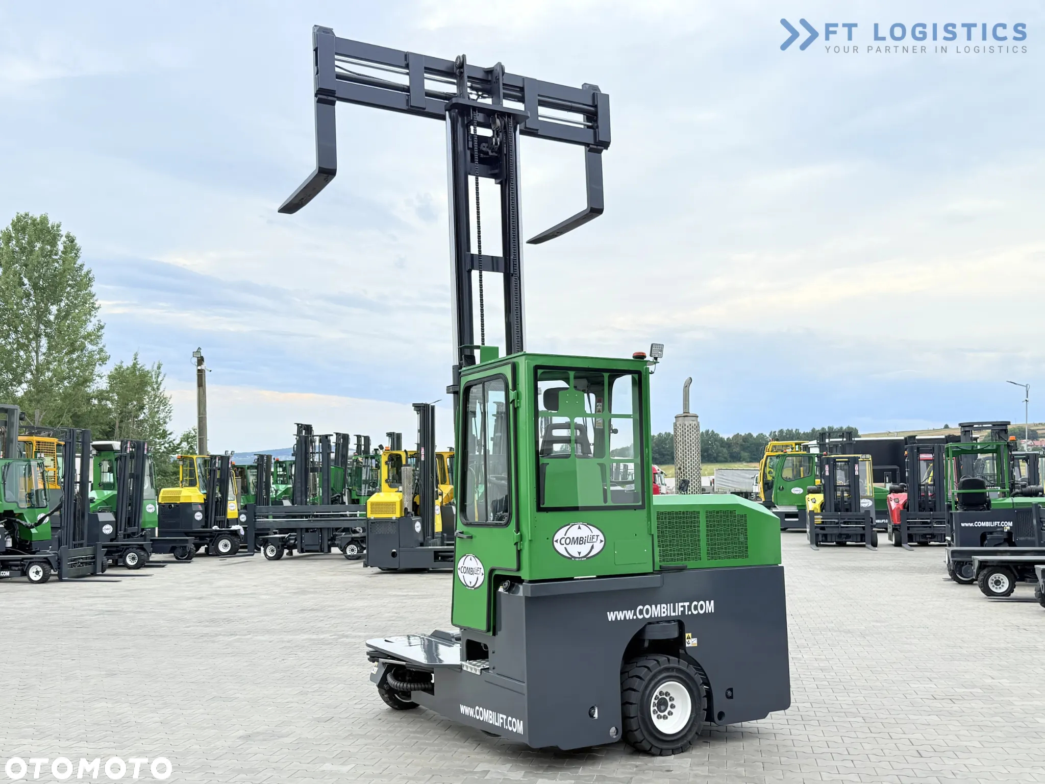 Combilift C3000 / DIESEL / DUPLEX - 4000MM / SZEROKI POZYCJONER WIDEŁ 2700MM / PEŁNA OGRZEWANA KABINA / JEDYNIE 6905H/ STAN - JAK NOWY! - 37