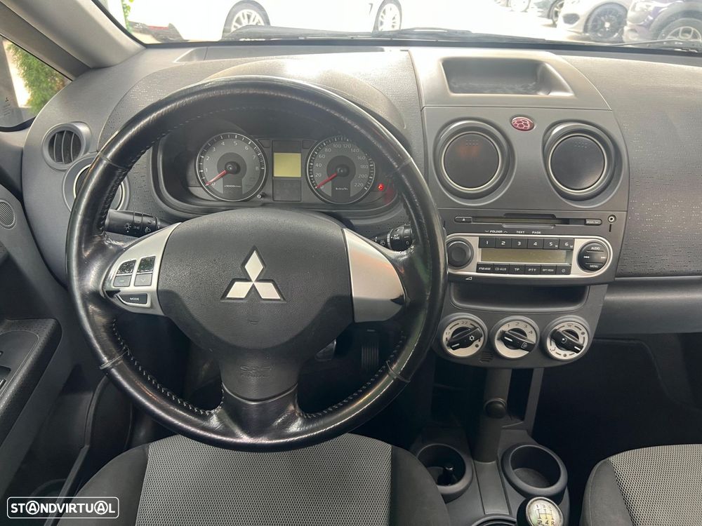 Mitsubishi Colt 1.1 Inform - 21