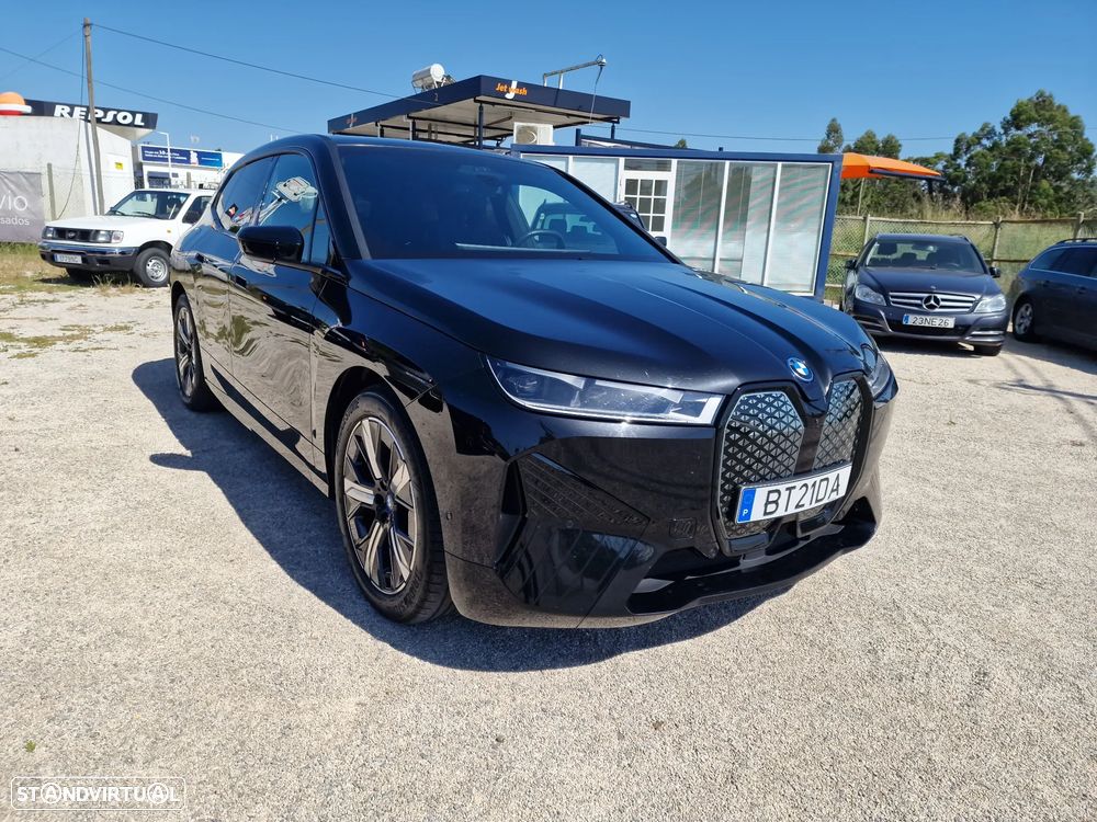 BMW iX xDrive 50 Pack Desportivo - 3