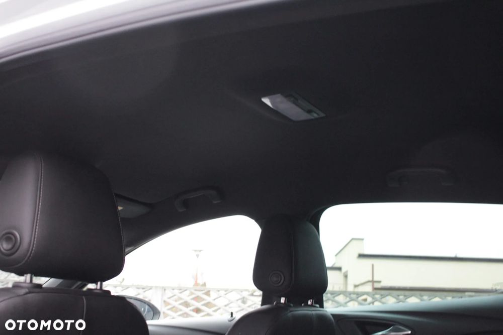 Opel Astra 1.4 Turbo Start/Stop Ultimate - 22