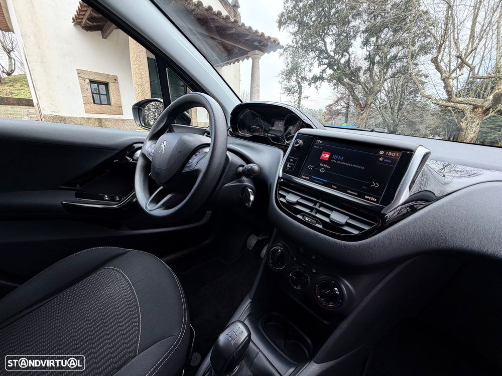 Peugeot 208 PureTech 82 Start & Stop Style - 33