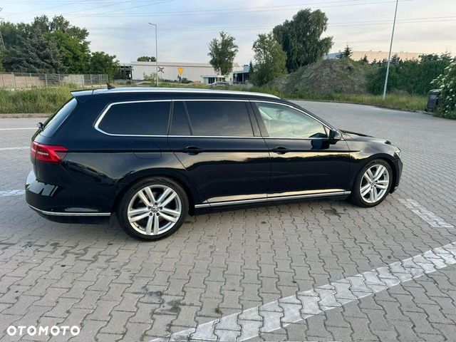 Volkswagen Passat 2.0 TDI SCR DSG Comfortline - 8