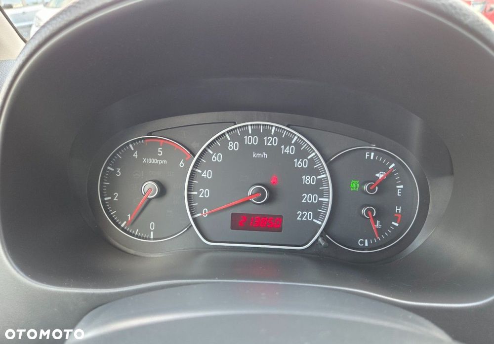 Suzuki SX4 - 25