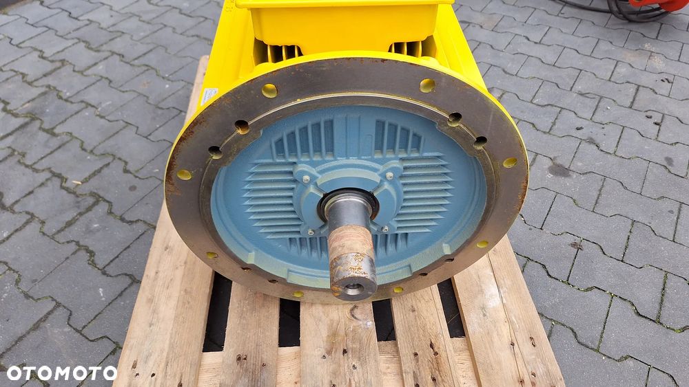 Silnik elektryczny ABB 95KW 1471 Obrotów 6500 Netto NOWY - 7