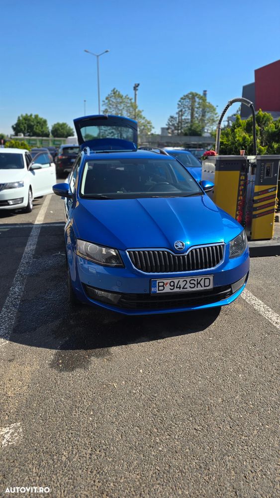 Skoda Octavia 1.6 TDI DSG Style - 22