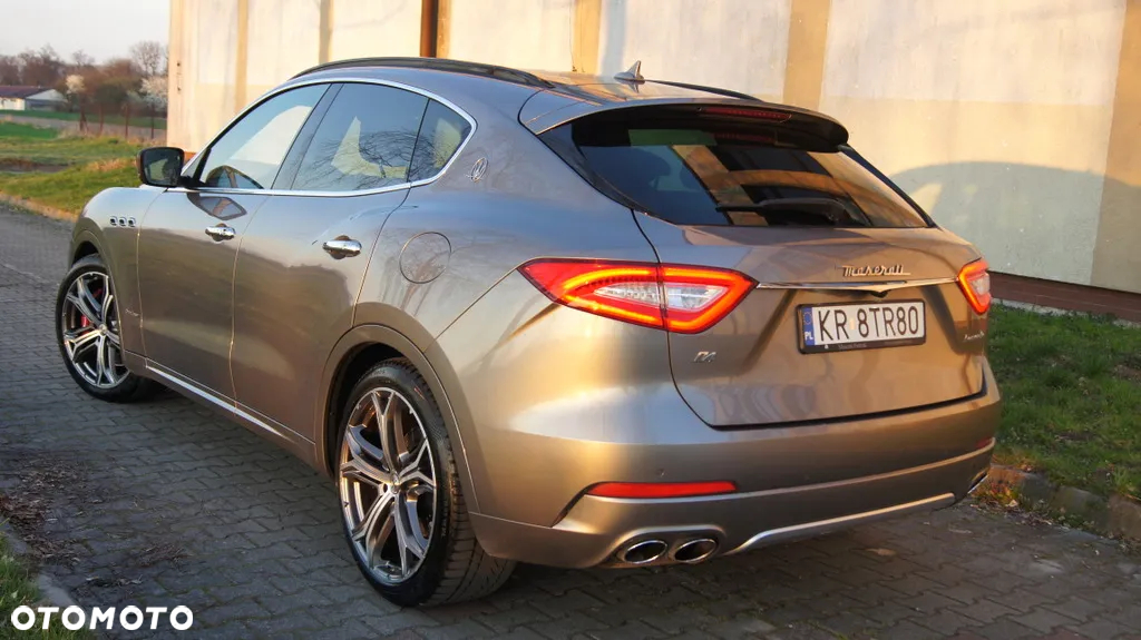 Maserati Levante Granlusso - 23