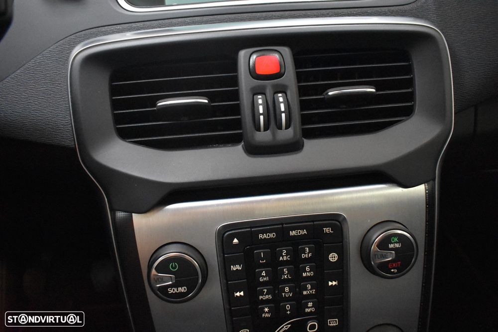 Volvo V40 2.0 D2 VOR - 29