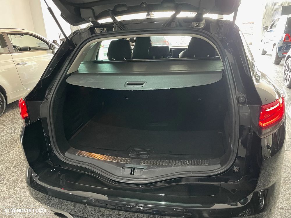 Renault Mégane Sport Tourer 1.5 Blue dCi R.S. Line - 6