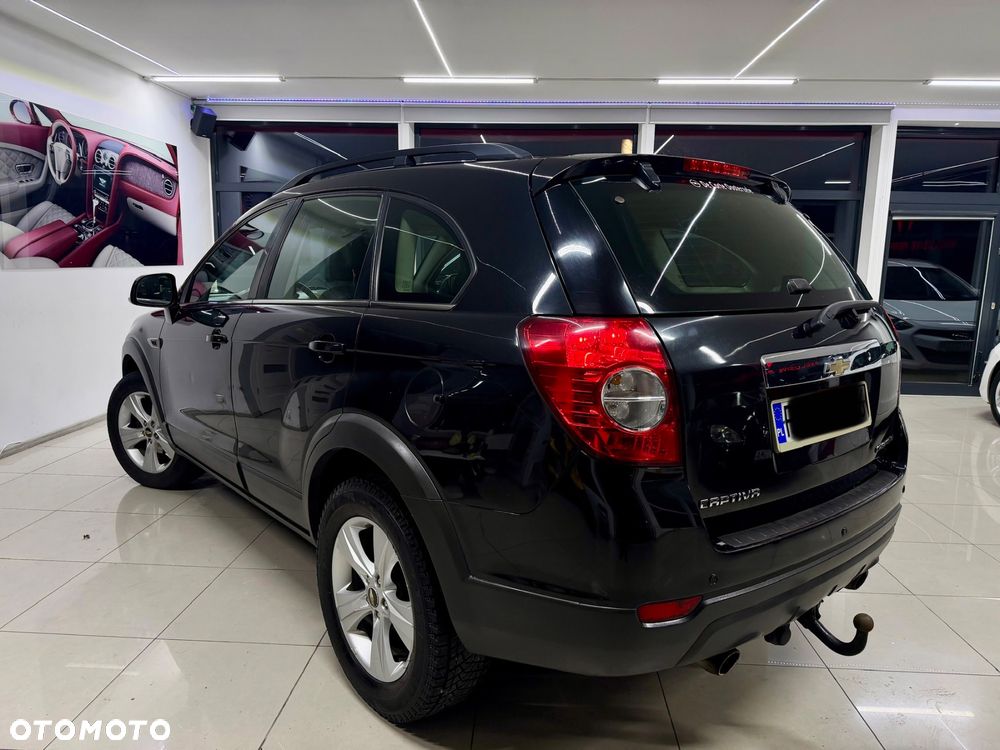 Chevrolet Captiva 2.2 2WD Travel Edition - 16