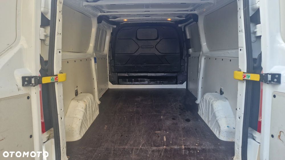 Ford Transit Custom - 17