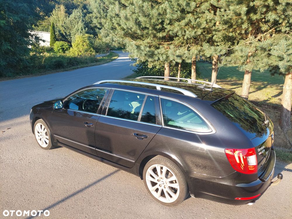 Skoda Superb 2.0 TDI 4x4 Platinum - 22