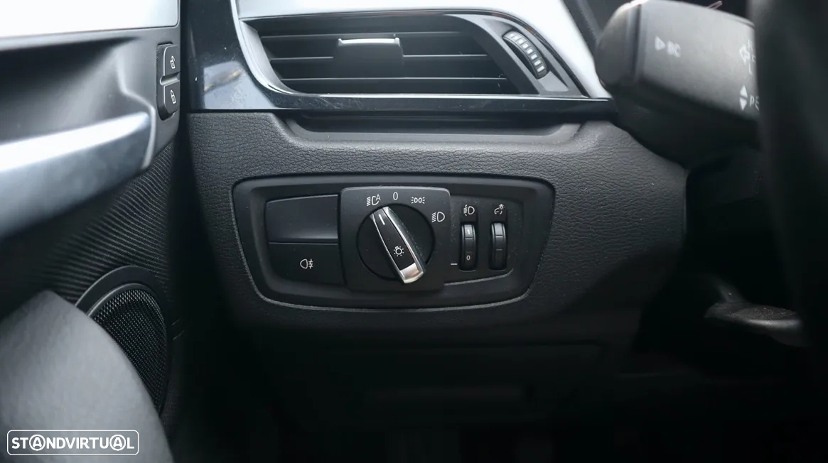 BMW X1 16 d sDrive Advantage - 35