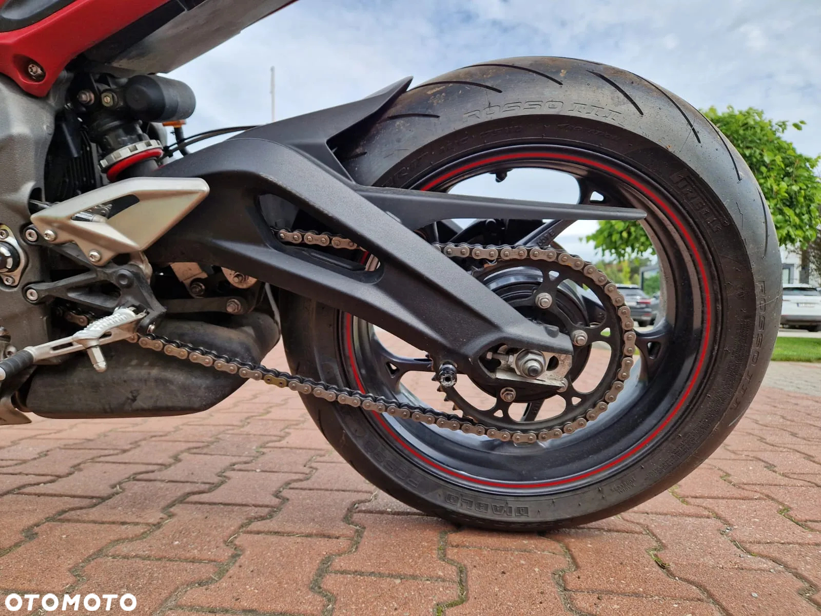 Triumph Street Triple - 12