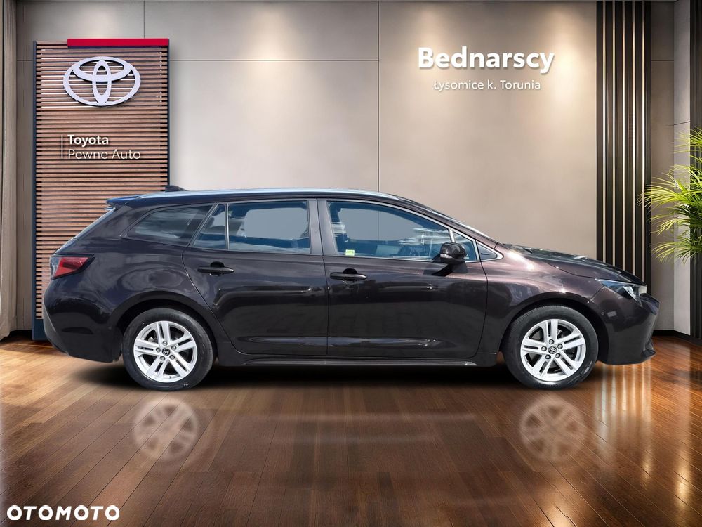 Toyota Corolla 2.0 Hybrid Comfort - 6